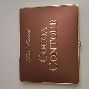 Cocoa Contour and highlight palette